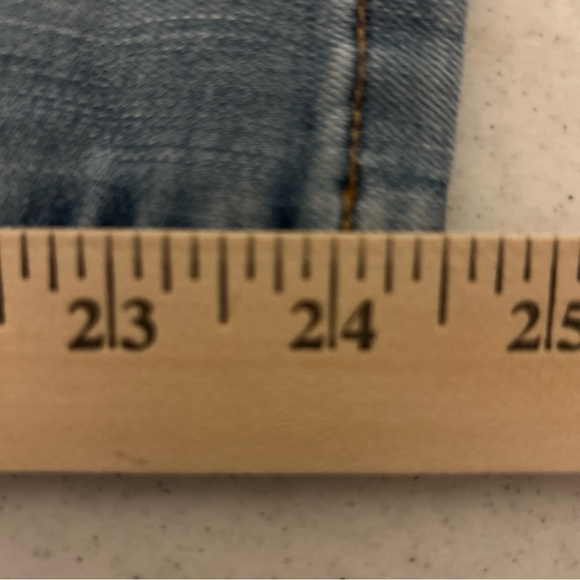 NWT Crown & Ivy Cropped Jeans Women’s 8 Danna Blue Denim Mid Rise Rolled Casual - Picture 13 of 13